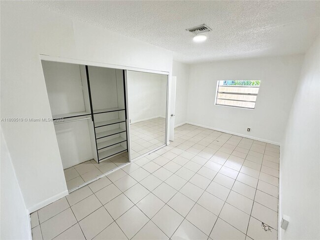 Building Photo - 2380 SW 11th St