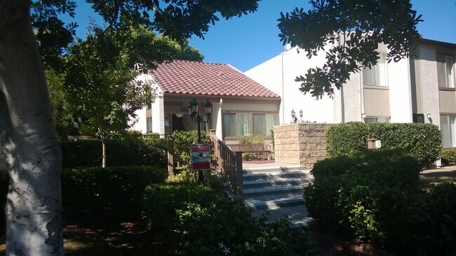 Primary Photo - 3550 Ruffin Rd