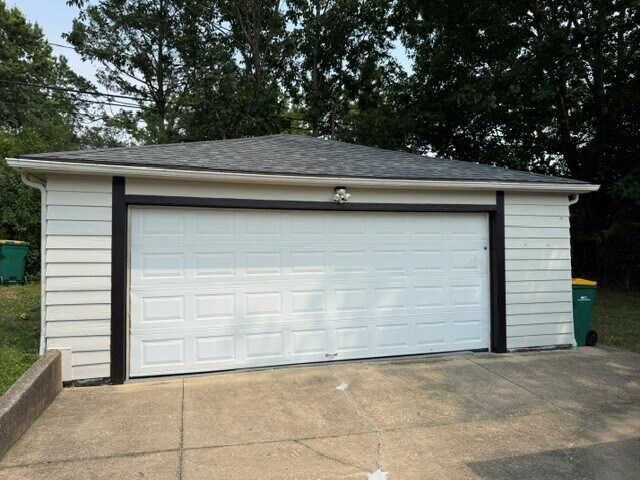 Building Photo - 5597 Kenton Ave