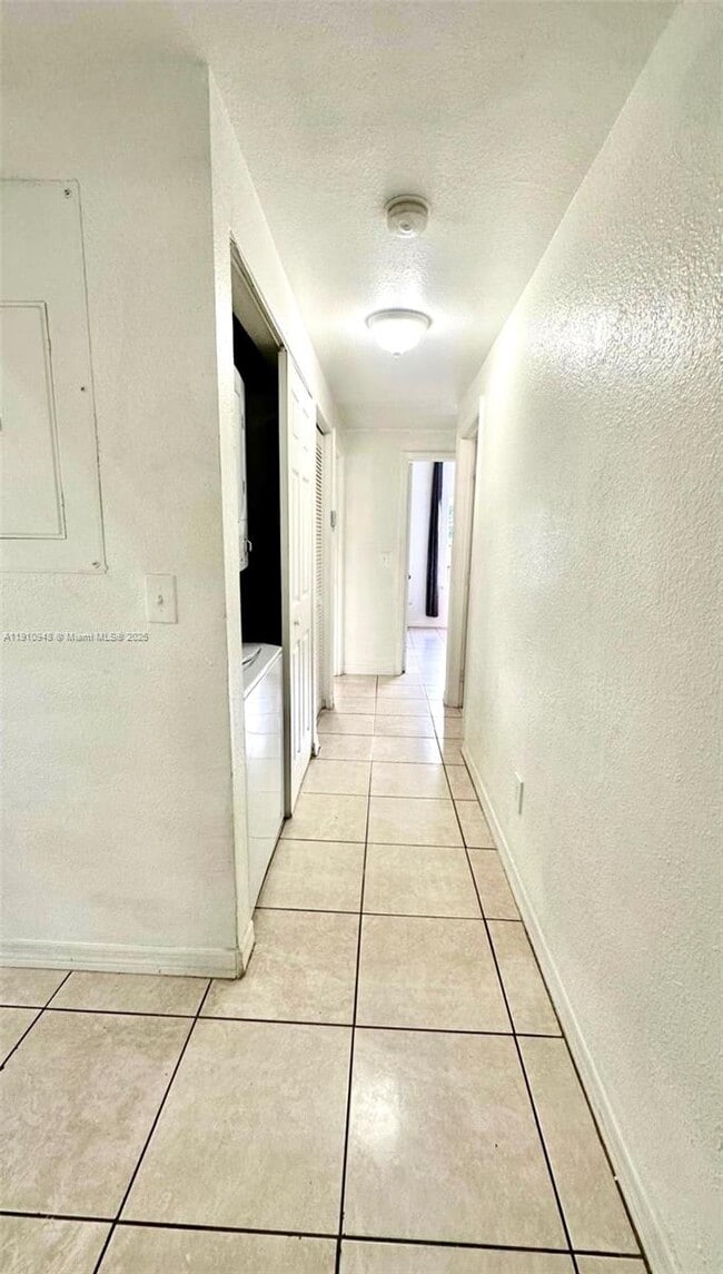 Building Photo - 28452 SW 141st Pl