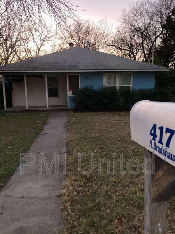 Building Photo - 417 N Bradshaw St