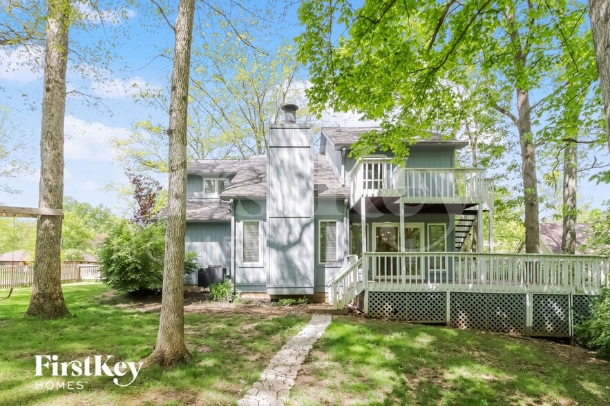 Building Photo - 800 Farview Ave