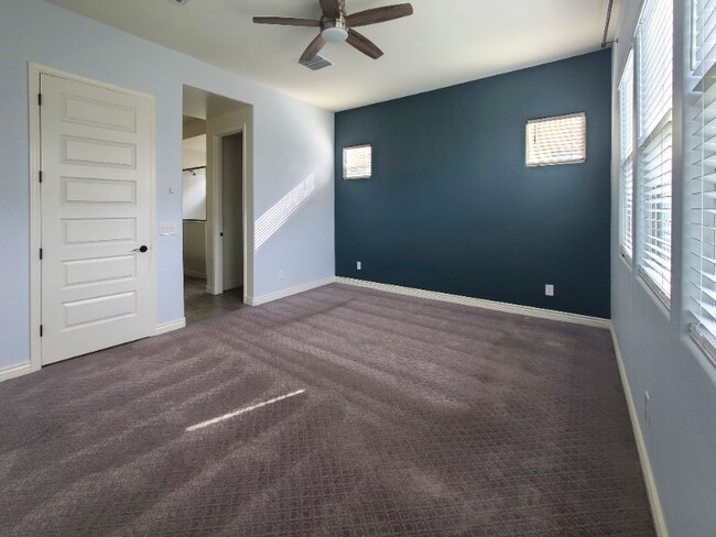 Building Photo - 20917 E Reins Rd