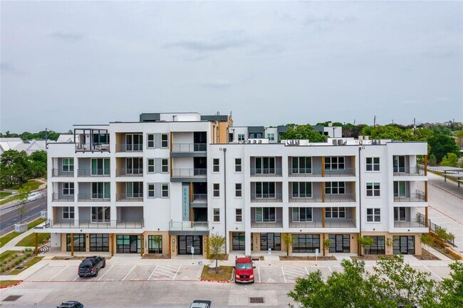 Building Photo - 4801 Springdale Rd