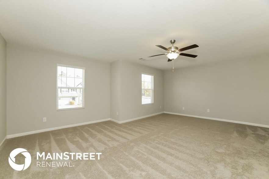 Building Photo - 531 Firethorn Ct