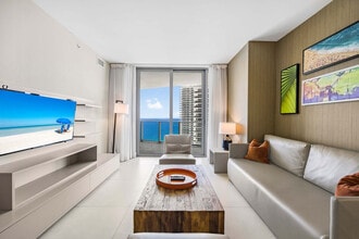 Building Photo - 4111 S Ocean Dr