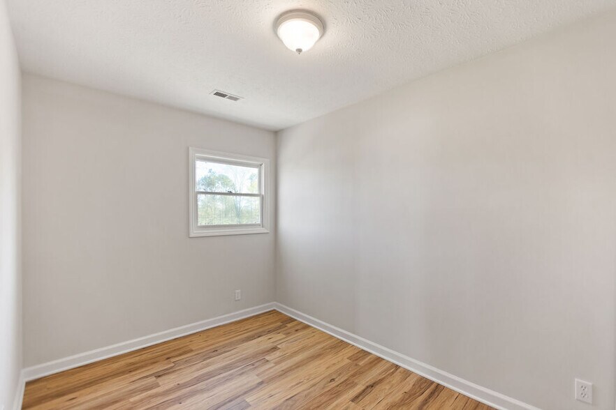 Building Photo - 152 Hamilton Cir