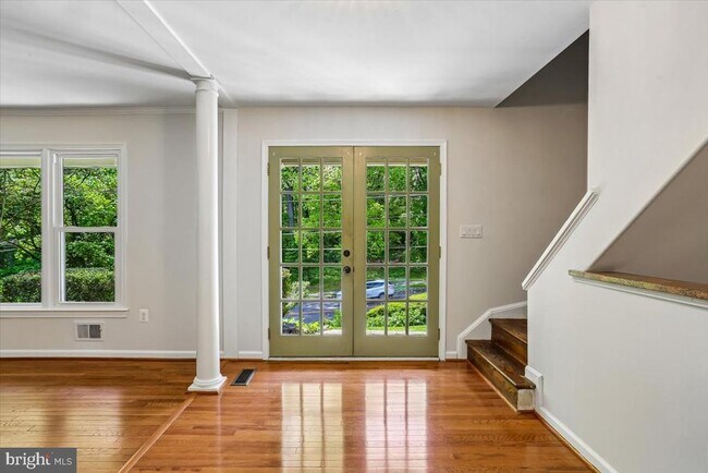 Building Photo - 9707 Stoneybrook Dr