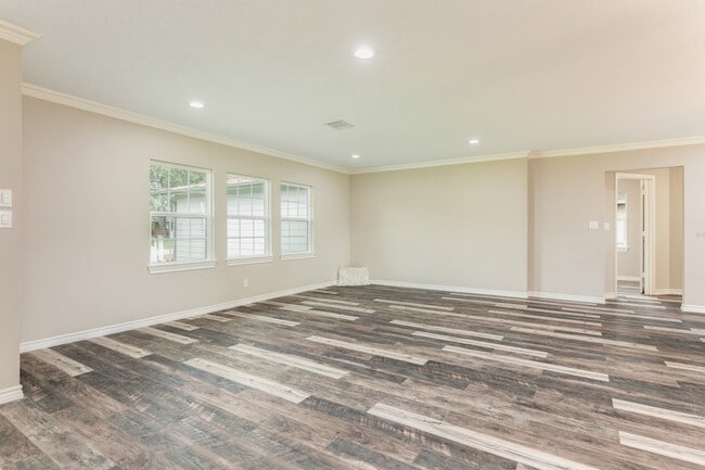 Building Photo - 1211 Kirsten St