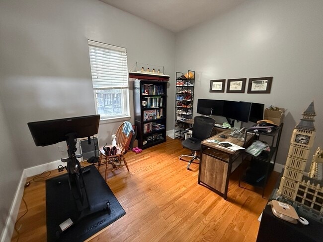 Building Photo - 146 W Fourth St