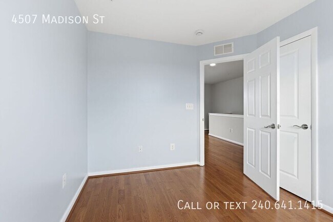 Building Photo - 4507 Madison St