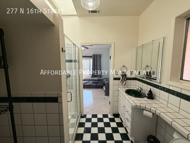 Building Photo - 277 N 16th St