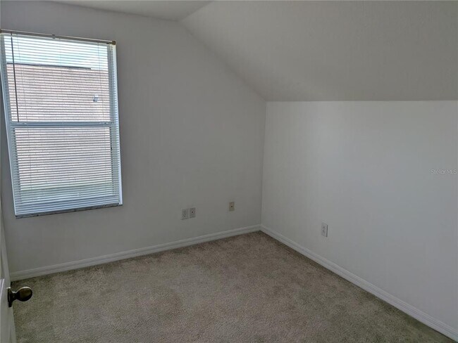 Building Photo - 24606 Victoria Wood Ct
