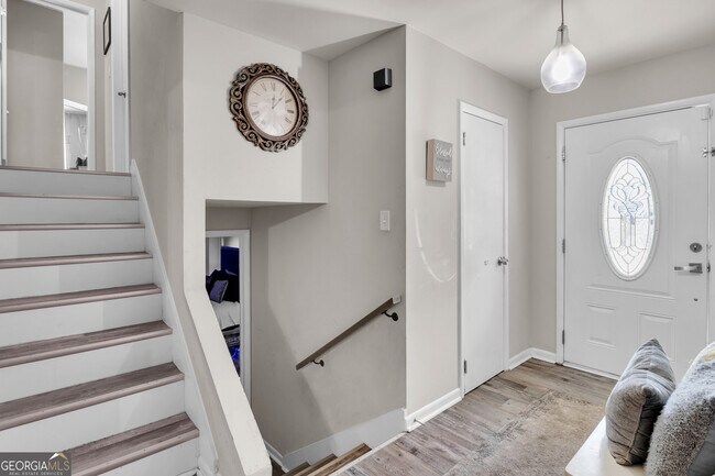 Building Photo - 6575 Hidden Brook Trail