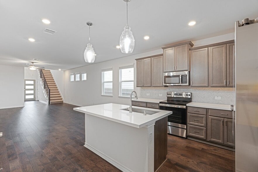 Building Photo - 172 Breccia Trl