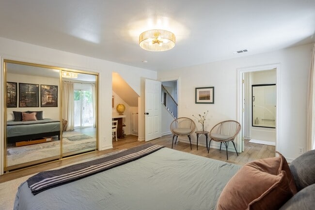 Building Photo - Ultra Unique Chico Tree House in The Avenues