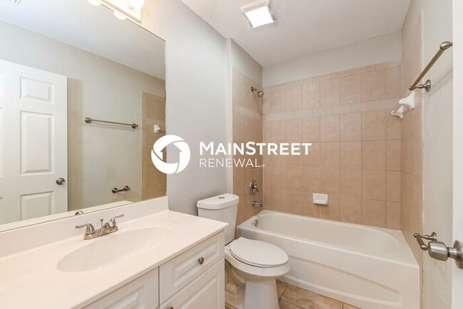 Building Photo - 3 Bedroom Pet-Friendly Home in Cape Coral, FL with Main Street Renewal