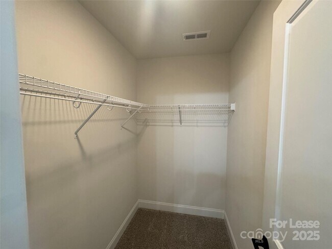 Building Photo - 3011 Waxhaw Crossing Dr