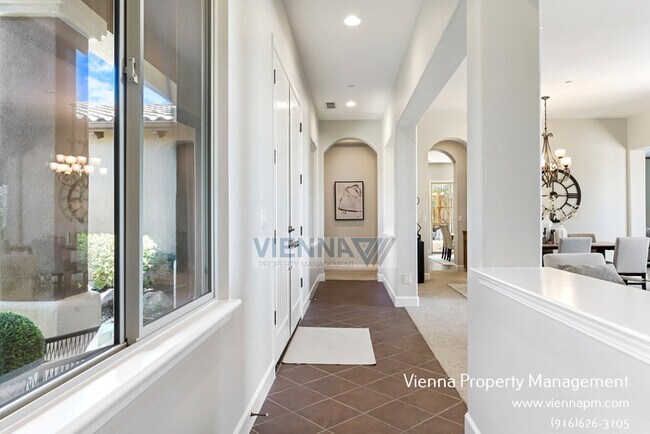 Building Photo - Beautiful 4 Bedroom Home in Catta Verdera