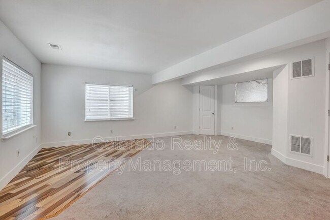 Building Photo - 2581 S Hazel Ct
