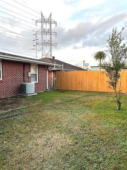 Building Photo - 4 Gretna Blvd