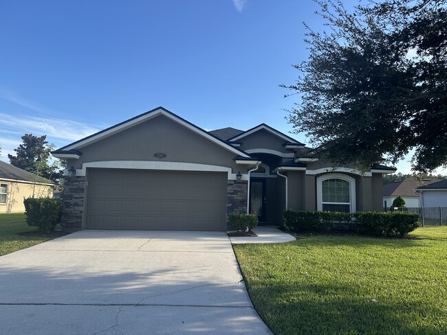 Primary Photo - 230 W Adelaide Dr