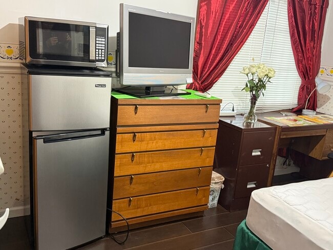 Building Photo - 1234 Summerfield Dr