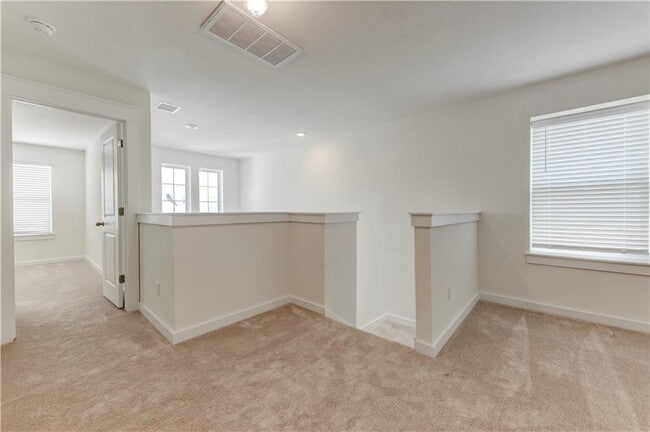 Building Photo - 1328 Kneehigh Ln