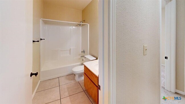 Building Photo - 4405 Hondo Dr
