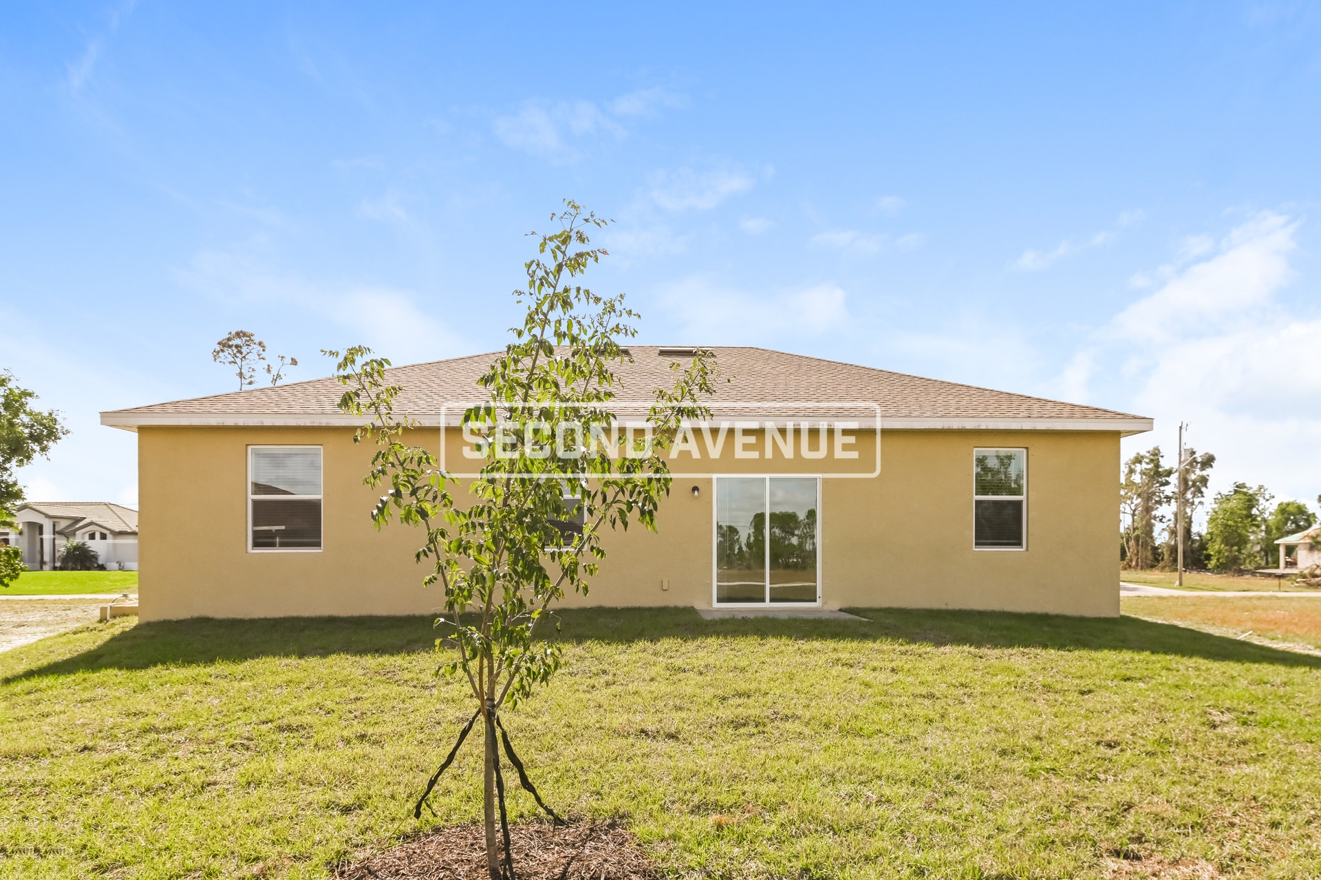 Building Photo - 1015 NE 34th St