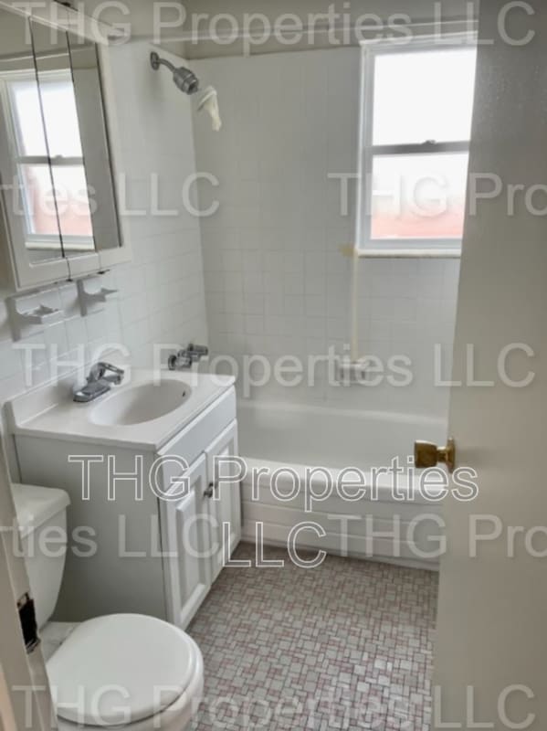 Building Photo - 27-55 Green Street APT# 36B
