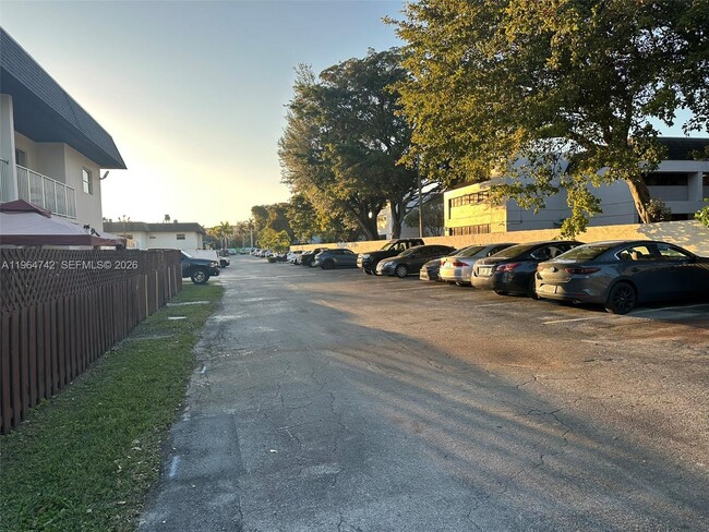 Building Photo - 8475 SW 94th St