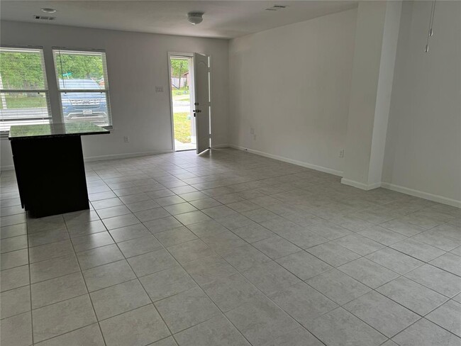 Building Photo - 26692 Pools Creek Dr