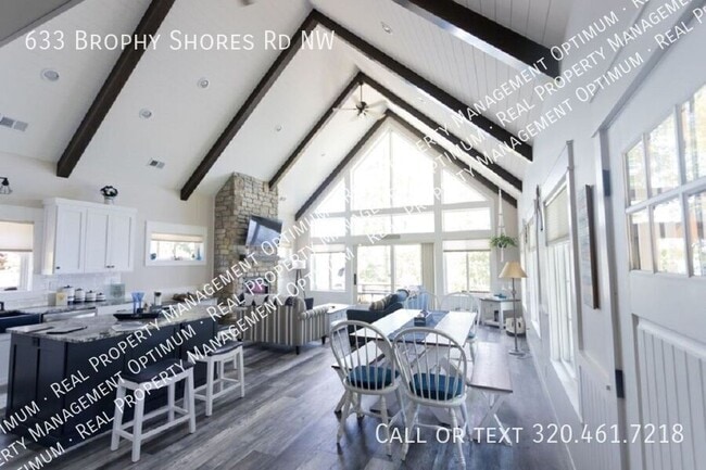Building Photo - 633 Brophy Shores Rd NW