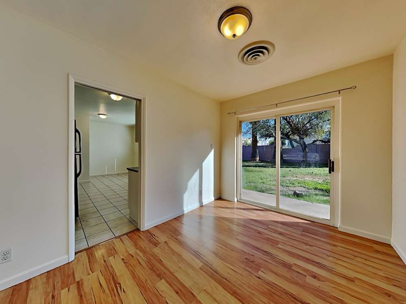 Building Photo - 2707 N 27th St