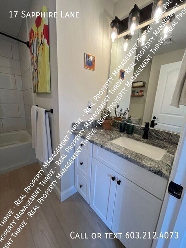 Building Photo - 17 Sapphire Ln