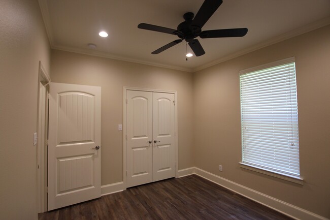 Building Photo - Beautiful 4 Bedroom Home Coming Soon in Bu...