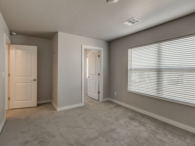 Building Photo - 508 NW 176th Terrace