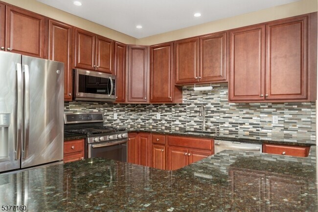 Building Photo - 24 DeCroce Ct