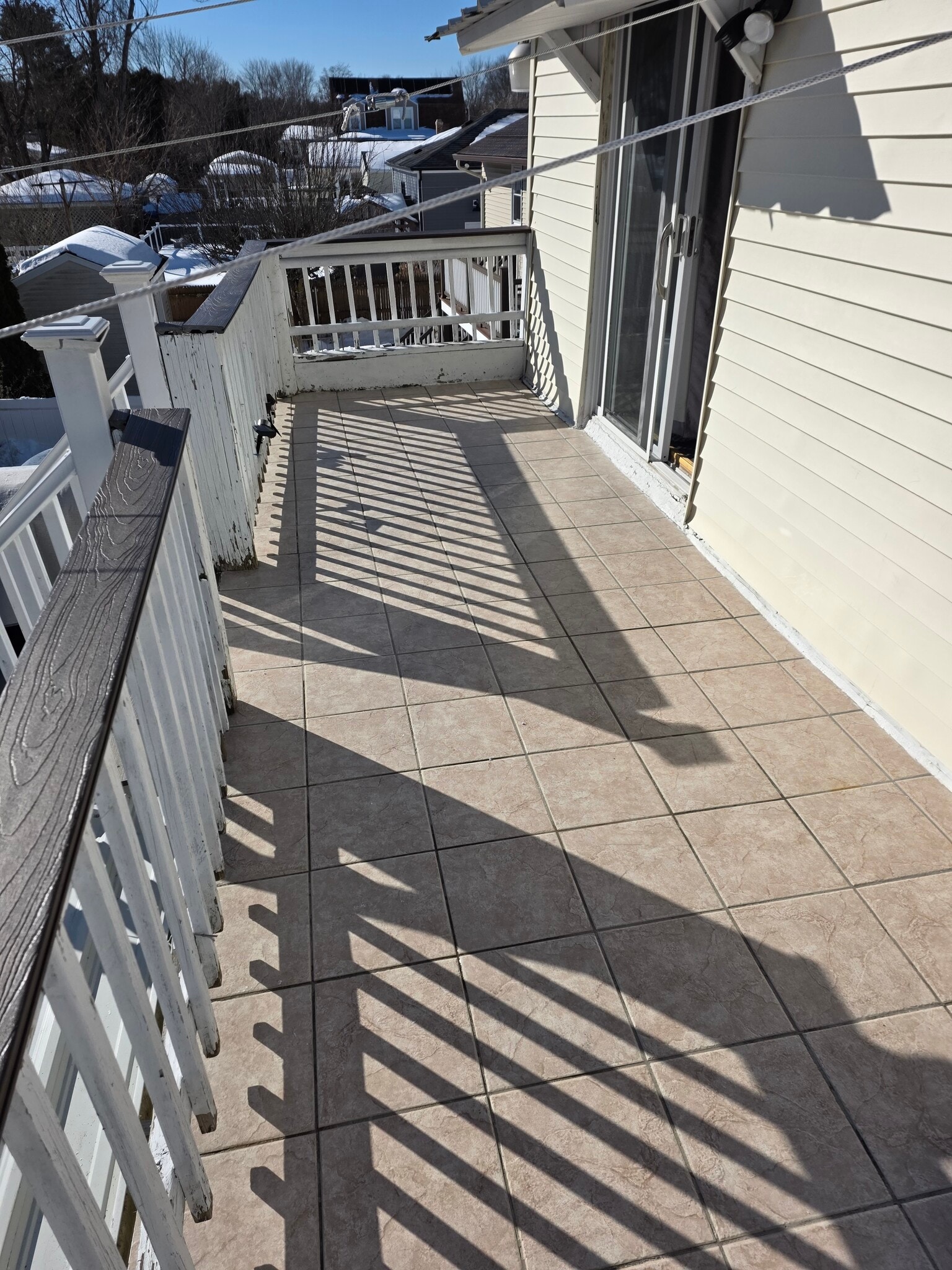 Back Upper Deck - 1104 Tacoma St