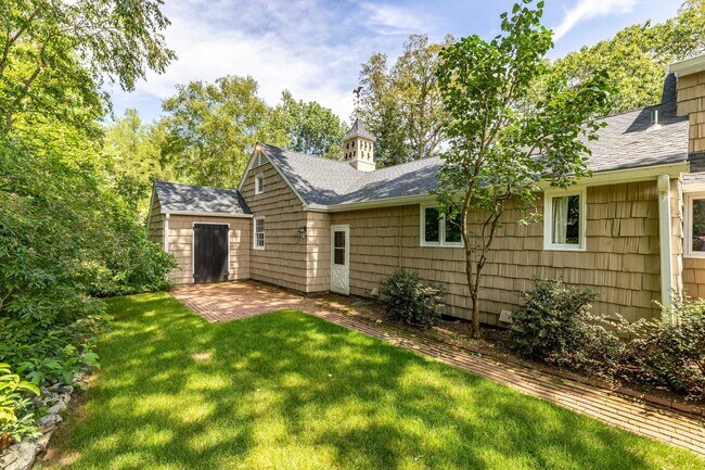 Building Photo - 171 Silver St