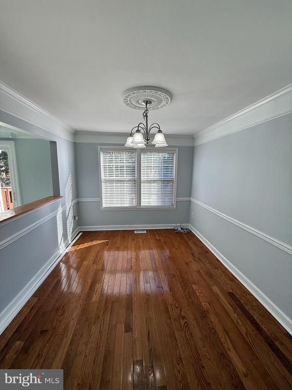 Primary Photo - 105 Knollwood Ct