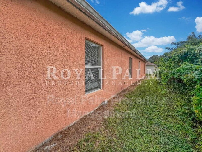 Building Photo - 5231 27th St SW