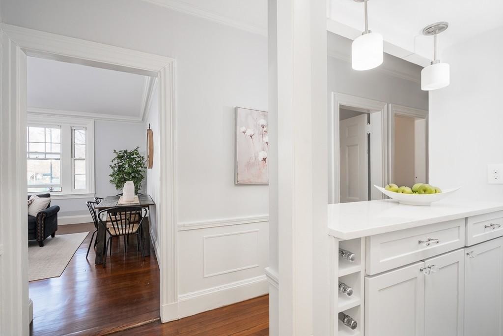 Building Photo - 112 Pinckney St