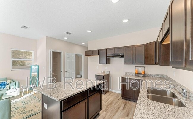 Building Photo - 6059 Carolines Ct