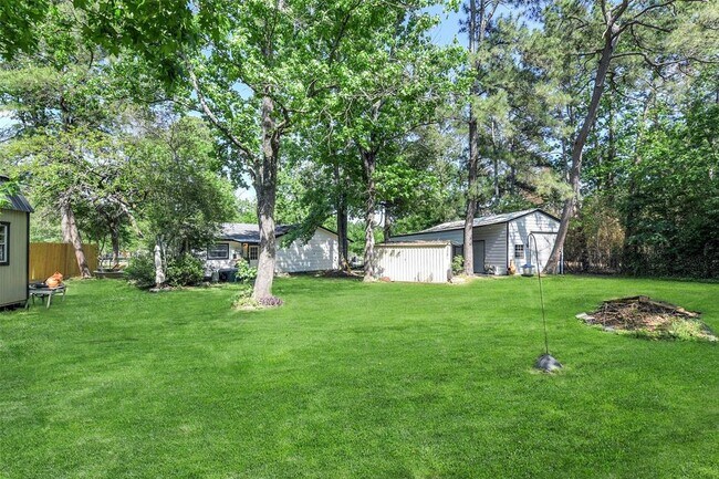Building Photo - 27011 Azalea Ct