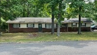 Building Photo - 2400 Walnut Dr NW