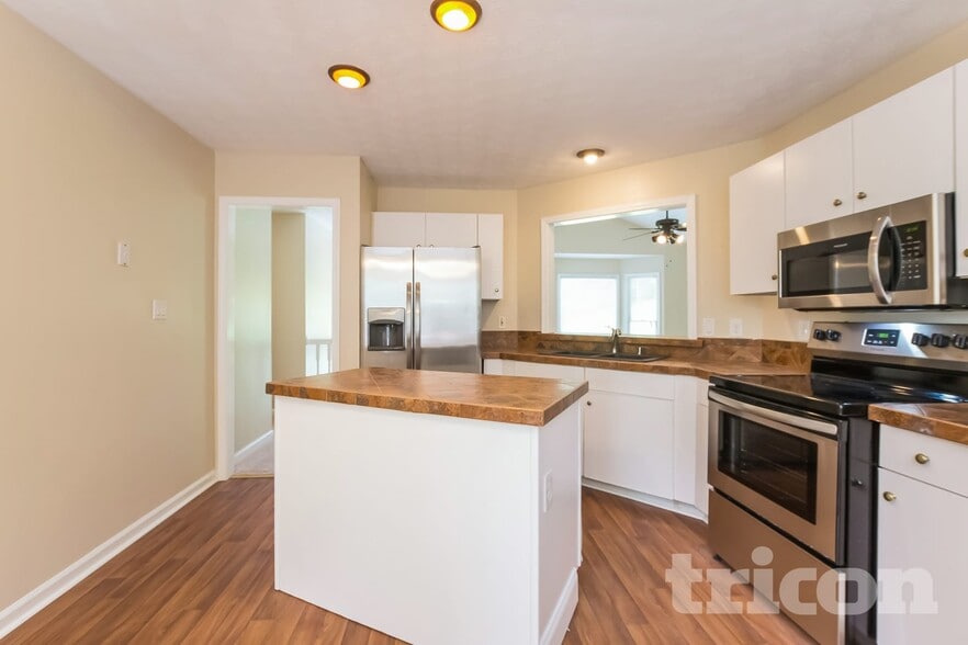 Building Photo - 43 Breckenridge Ct