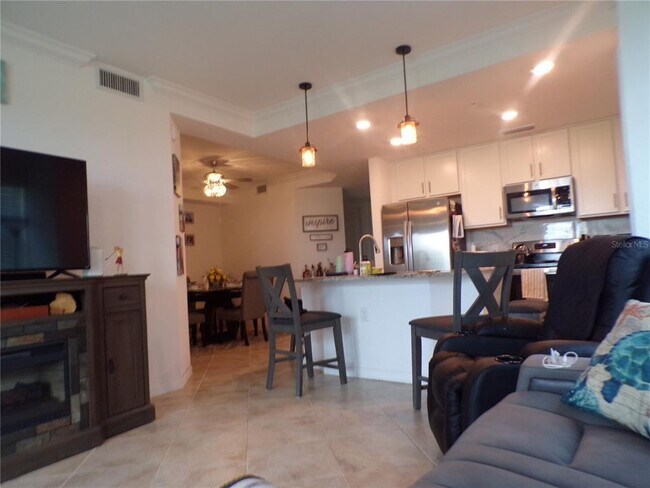 Building Photo - 14051 Heritage Landing Blvd