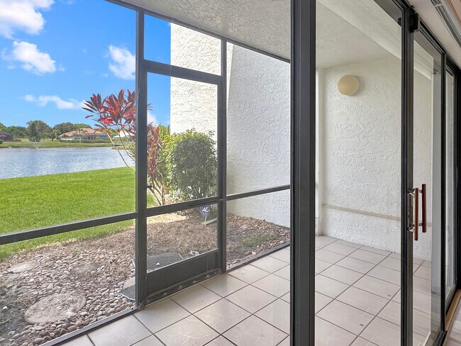 Building Photo - 3351 Twin Lakes Terrace